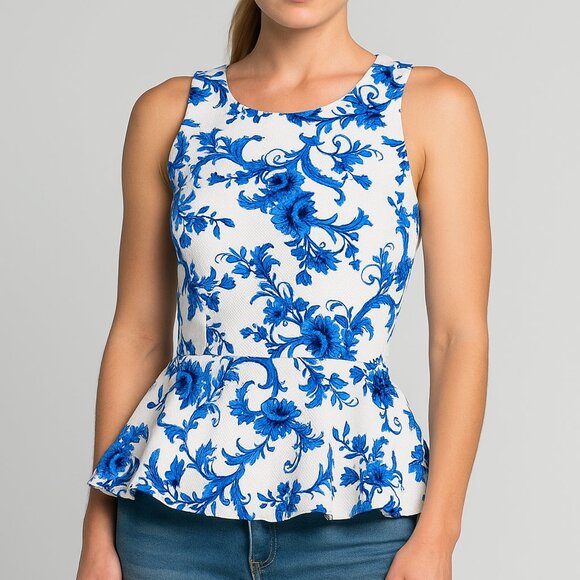 ✨ Forever21 Essentials White Blue Peplum Floral Top Size Juniors Large Porcelain - Picture 1 of 6